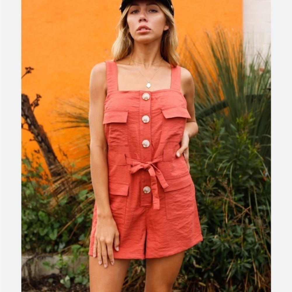 MINK PINK Mya  Square Neck‎ Romper Sz Sm